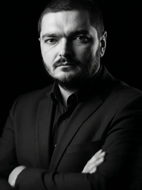 Андрій Довгань, синтезатор